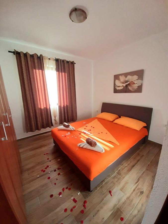 Andrej Apartments Котор Екстериор снимка