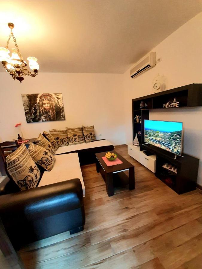 Andrej Apartments Котор Екстериор снимка