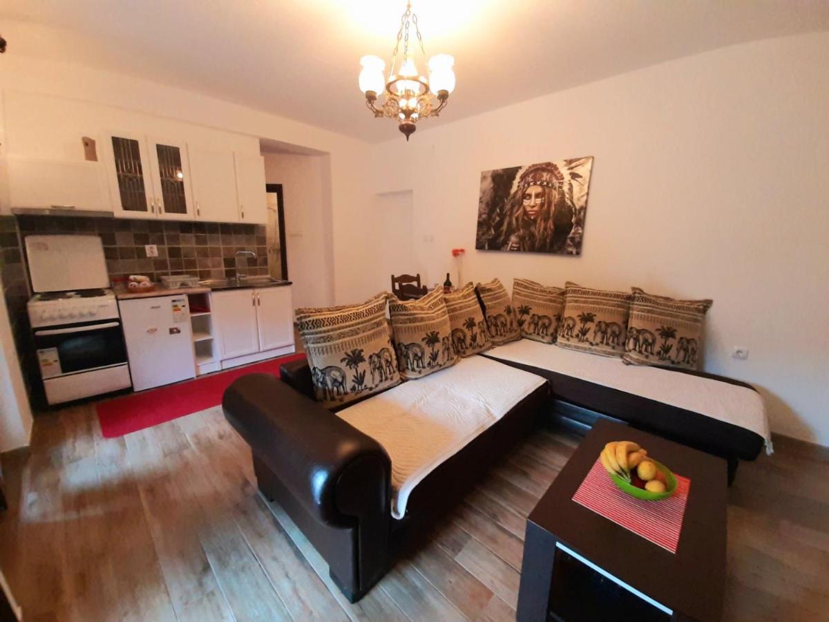 Andrej Apartments Котор Екстериор снимка