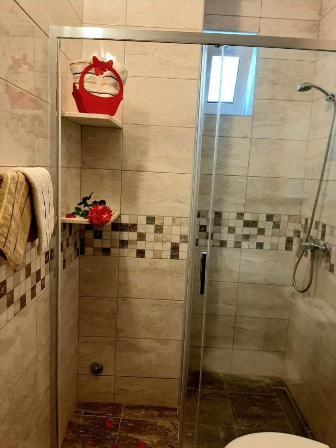 Andrej Apartments Котор Екстериор снимка